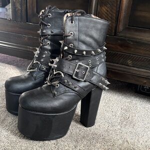 Demonia Women's Torment-700 Ankle-High Platform Boot